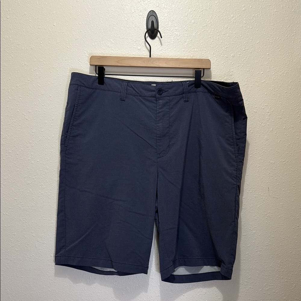 Travis Matthew Men's Navy Blue Shorts, Size 40